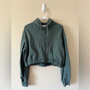 BP. cropped hoodie